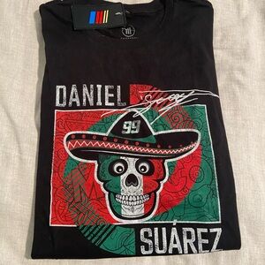 NWT NASCAR Daniel Suárez Black Graphic T-Shirt